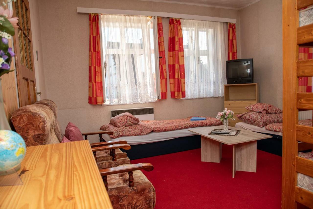 Apartmany U Kocoura Pod Klinovcem Kovářská Buitenkant foto