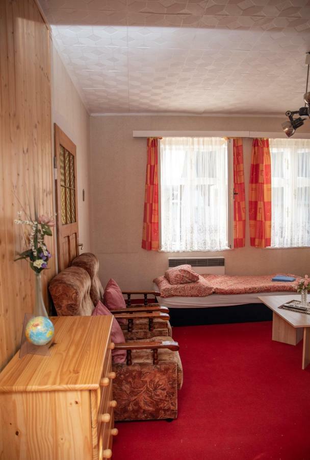 Apartmany U Kocoura Pod Klinovcem Kovářská Buitenkant foto